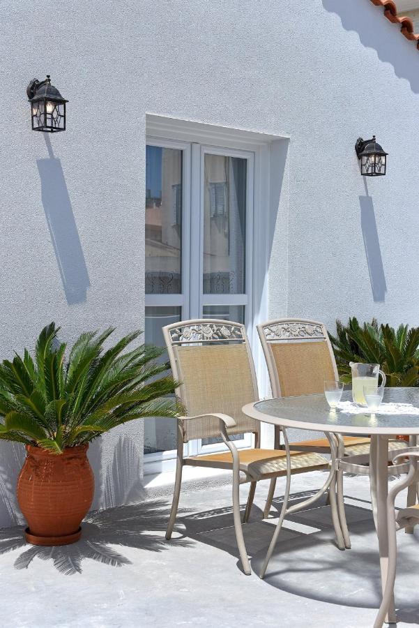 ארמופוליס Oisyra Boutique Suites מראה חיצוני תמונה