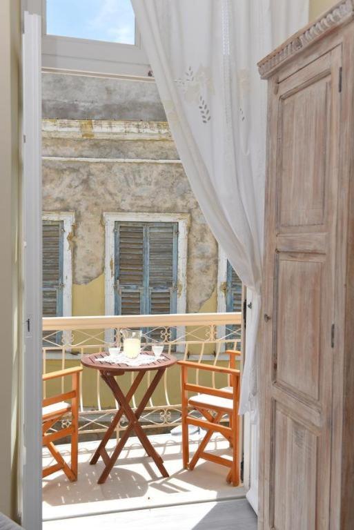 ארמופוליס Oisyra Boutique Suites מראה חיצוני תמונה